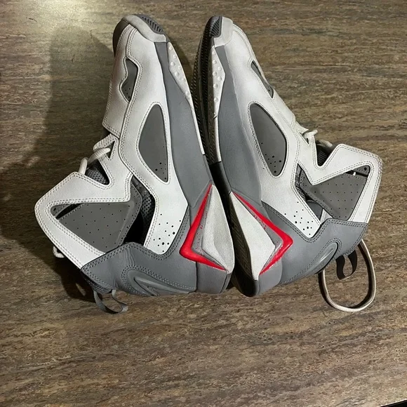 Jordan true flight 342964-123 infrared 23 grey & white sneakers